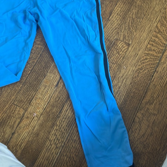 Kate Spade & Beyond Yoga 3/4 Leggings - Picture 5 of 6